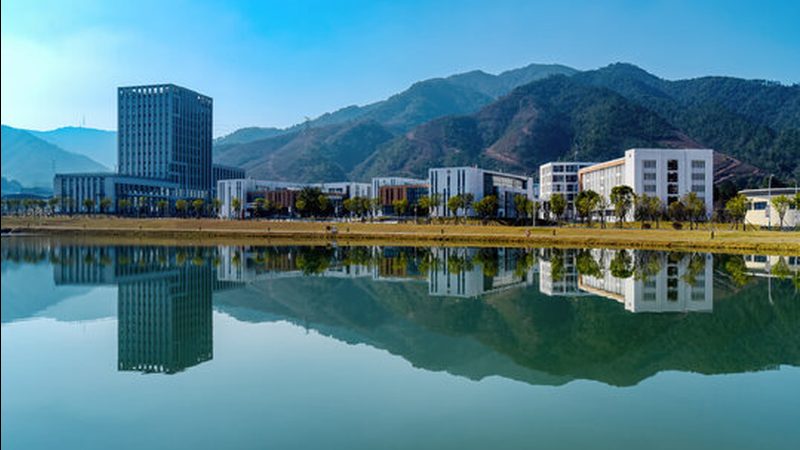 电子配件批发：如何避免陷入误区**